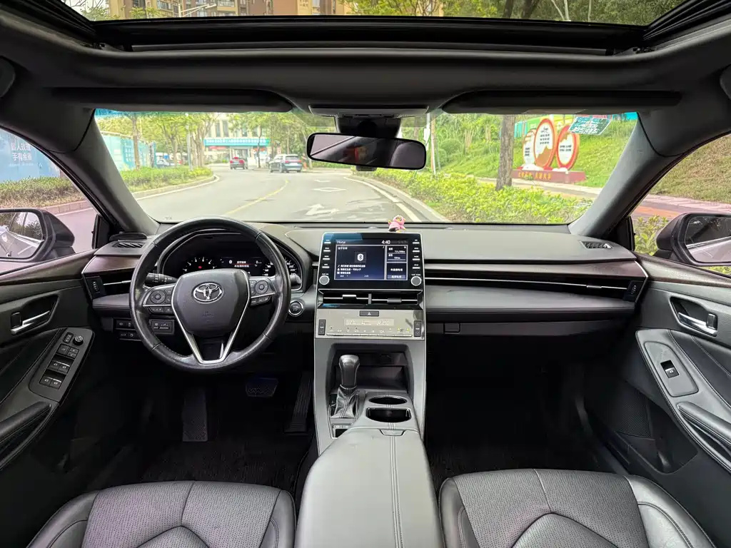 Toyota Avalon 2020 — фото 10