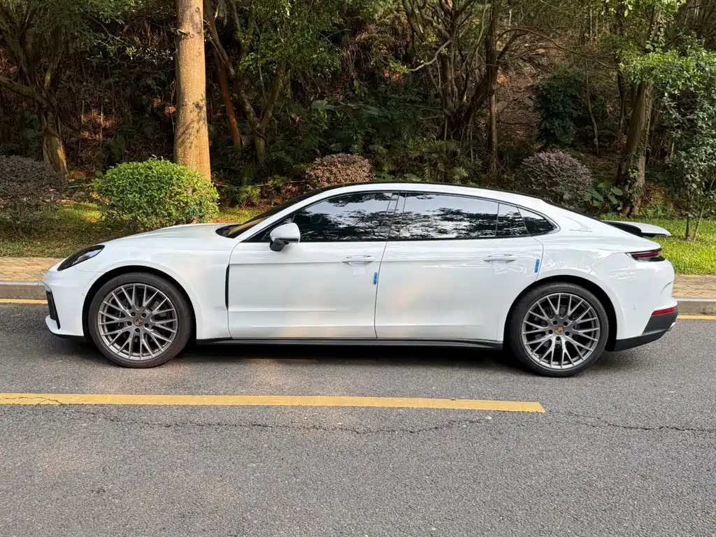 Porsche Panamera 2025 — фото 7