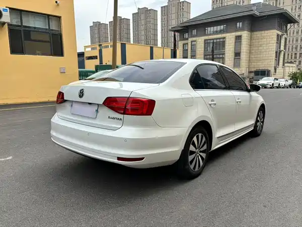 Volkswagen Sagitar 2019