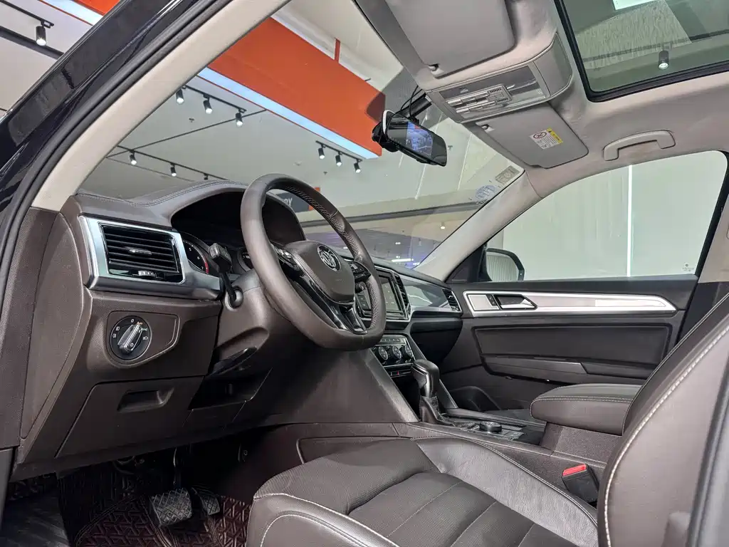 Volkswagen Teramont 2019 — фото 11