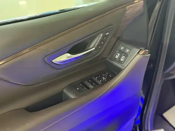 Toyota Vellfire 2024
