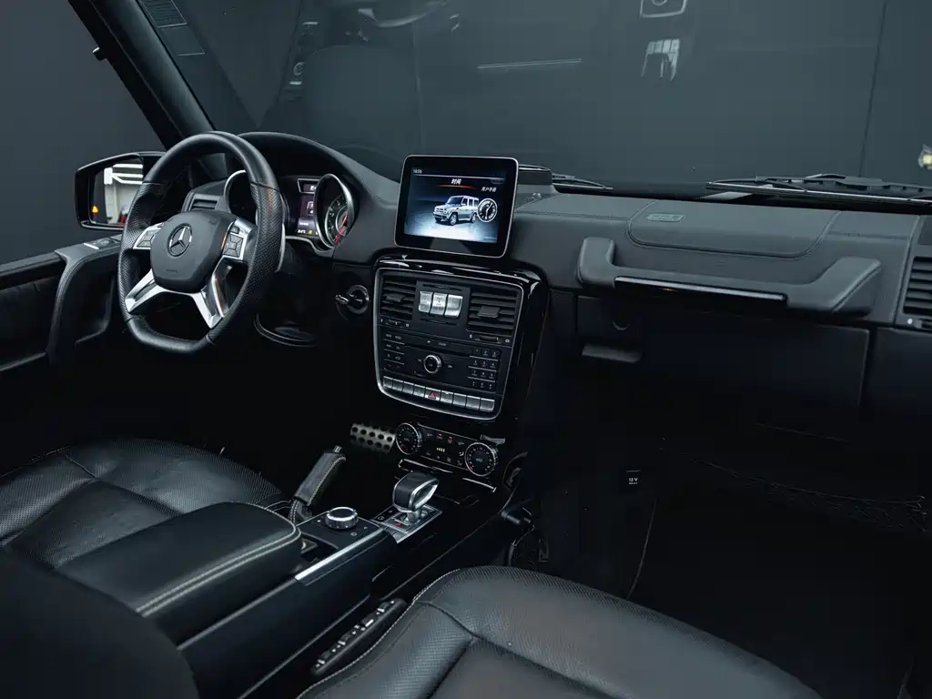 Mercedes-Benz G-Class AMG 2017 — фото 18