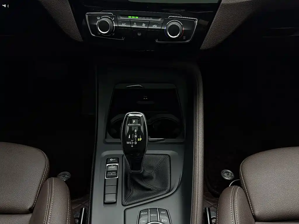 BMW X1 2022 — фото 14