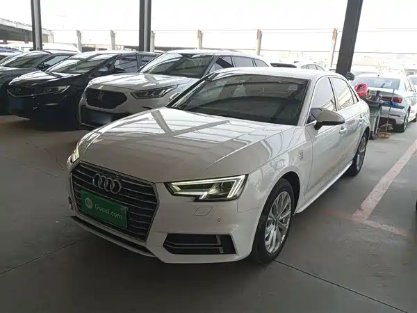 Audi A4L 2019