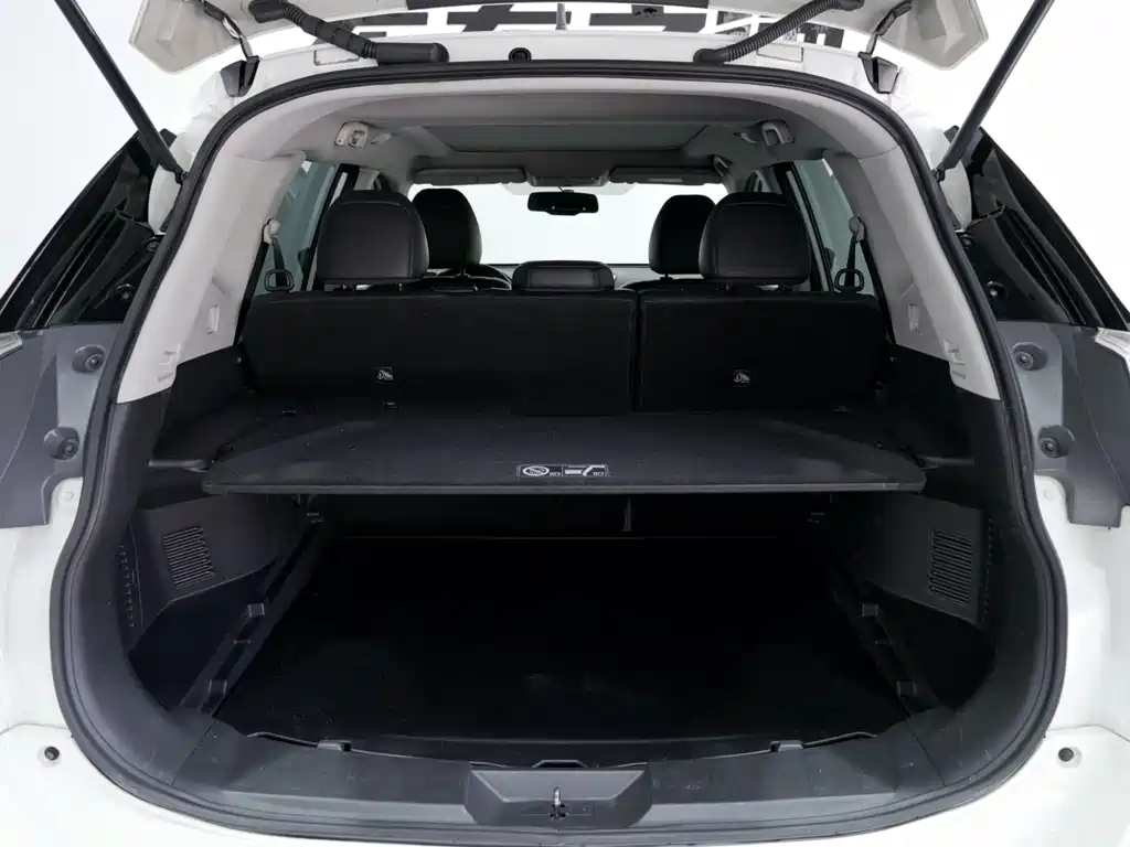 Nissan X-Trail 2015 — фото 16