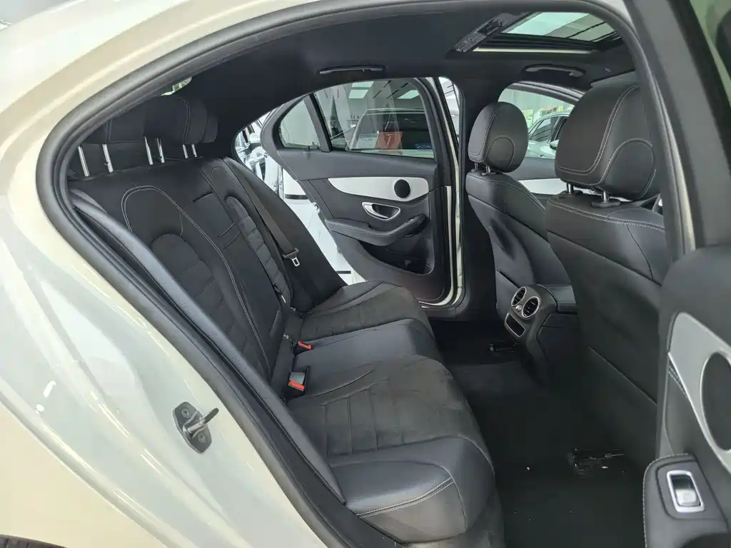 Mercedes-Benz C-Class 2020 — фото 12