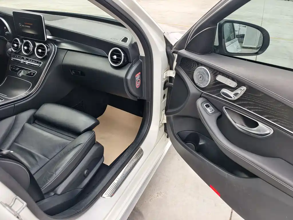 Mercedes-Benz C-Class 2015