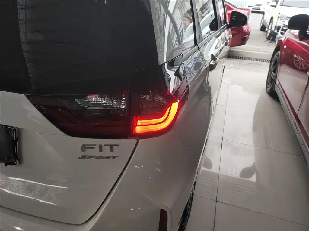 Honda Fit 2021 — фото 8