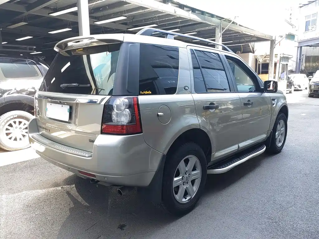 Land Rover Freelander 2 2012 — фото 11