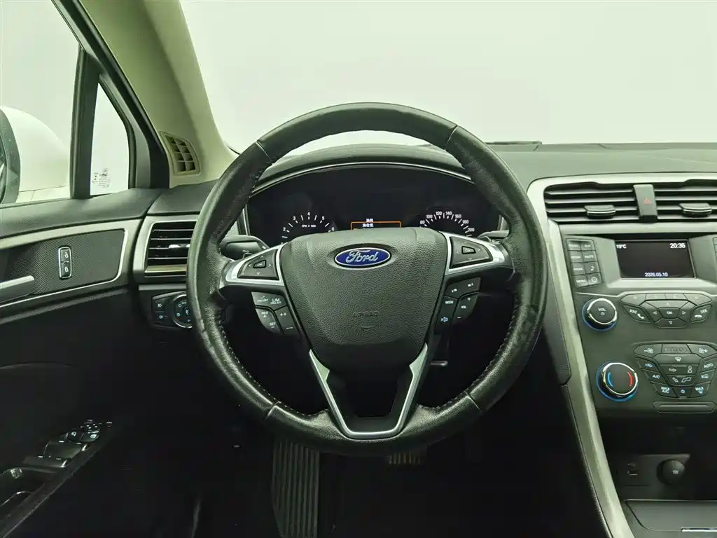 Ford Mondeo 2019 — фото 11