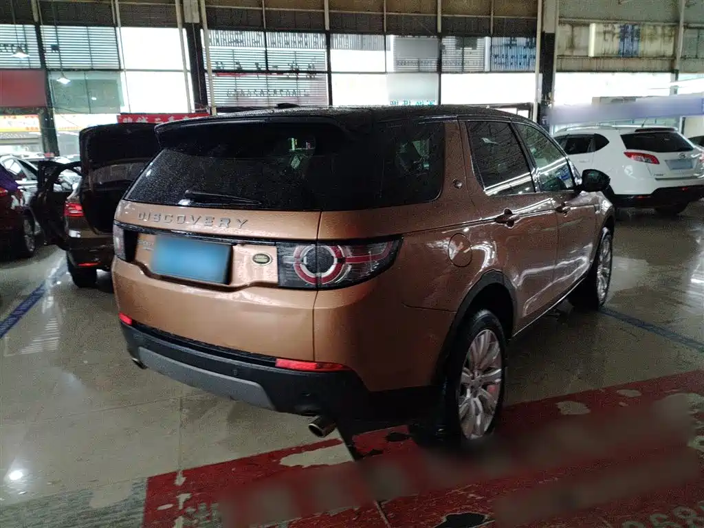 Land Rover Discovery Sport 2016 — фото 7