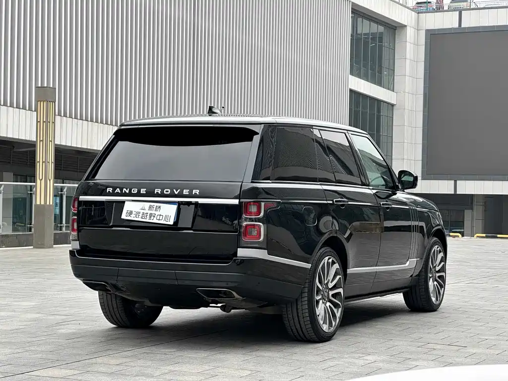 Land Rover Range Rover 2022 — фото 20