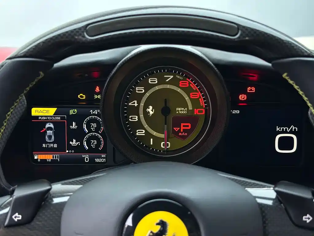 Ferrari F8 2023 — фото 13
