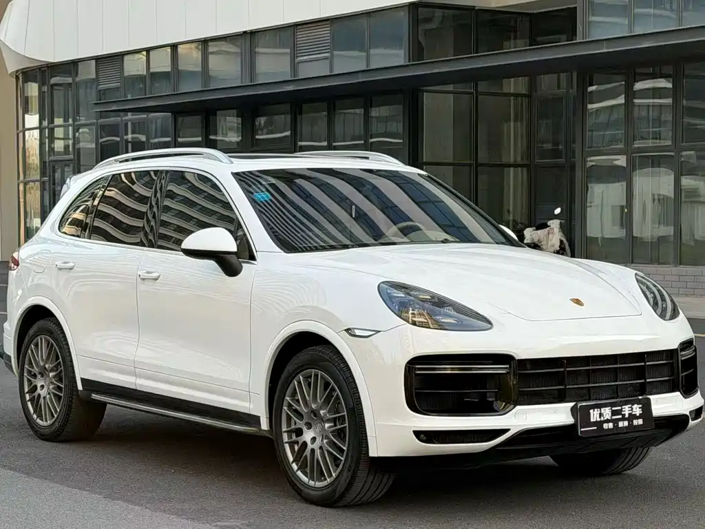 Porsche Cayenne 2013 — фото 1