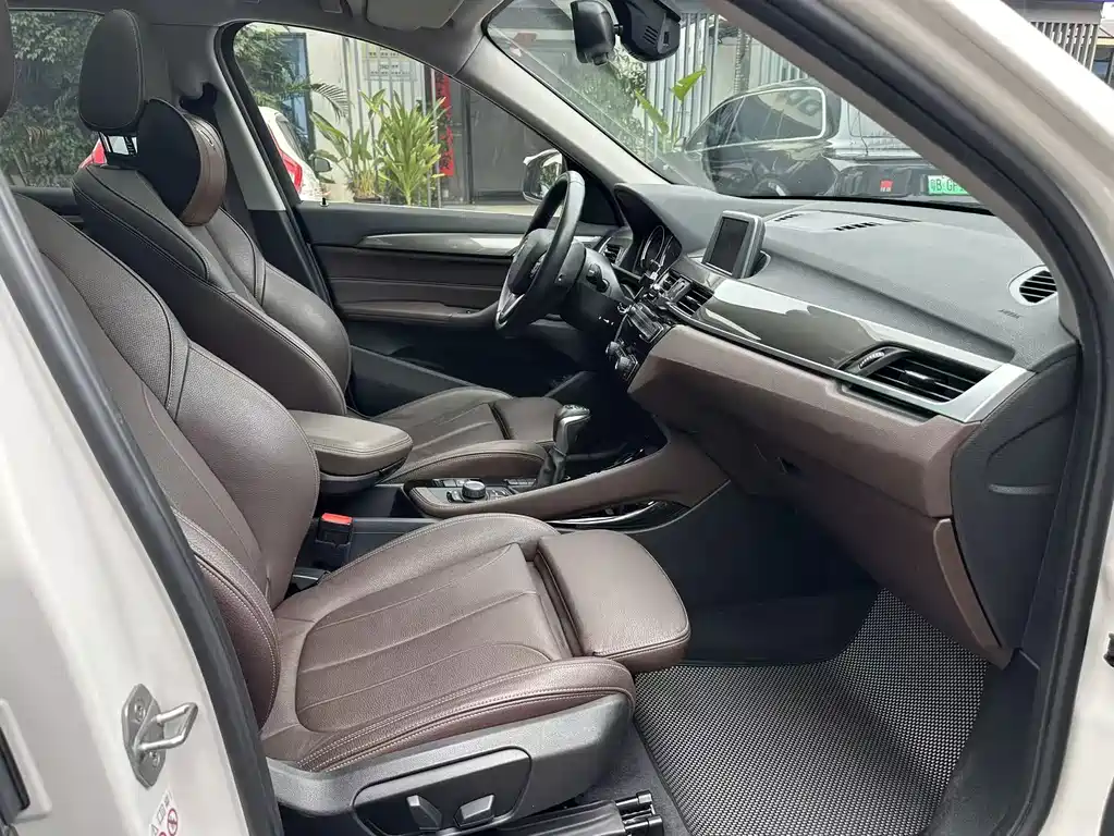 BMW X1 2019 — фото 10