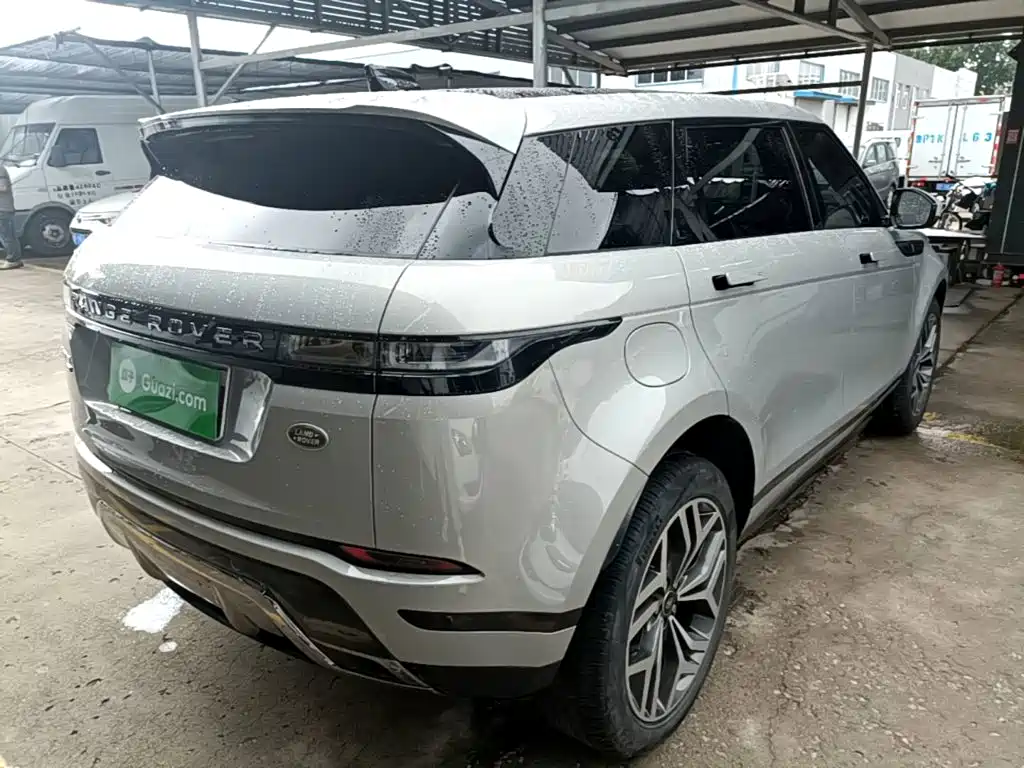 Land Rover Range Rover Evoque 2023 — фото 7