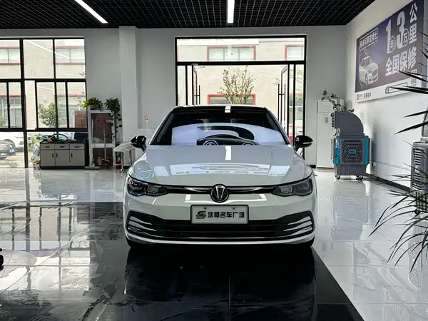 Volkswagen Golf 2023