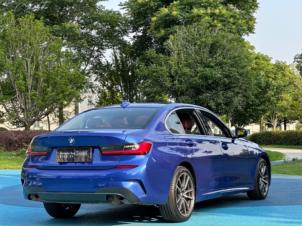 BMW 3 Series 2021 — фото 11