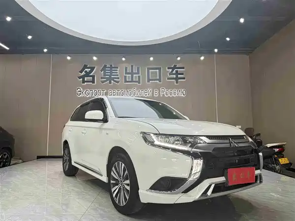 Mitsubishi Outlander 2021