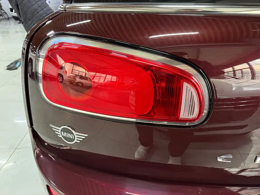 MINI Clubman 2016 — фото 14