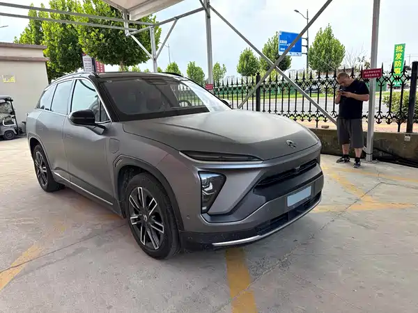 NIO ES6 2021