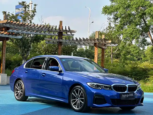 BMW 3 Series 2021