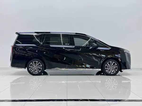 GAC Trumpchi M8 2024