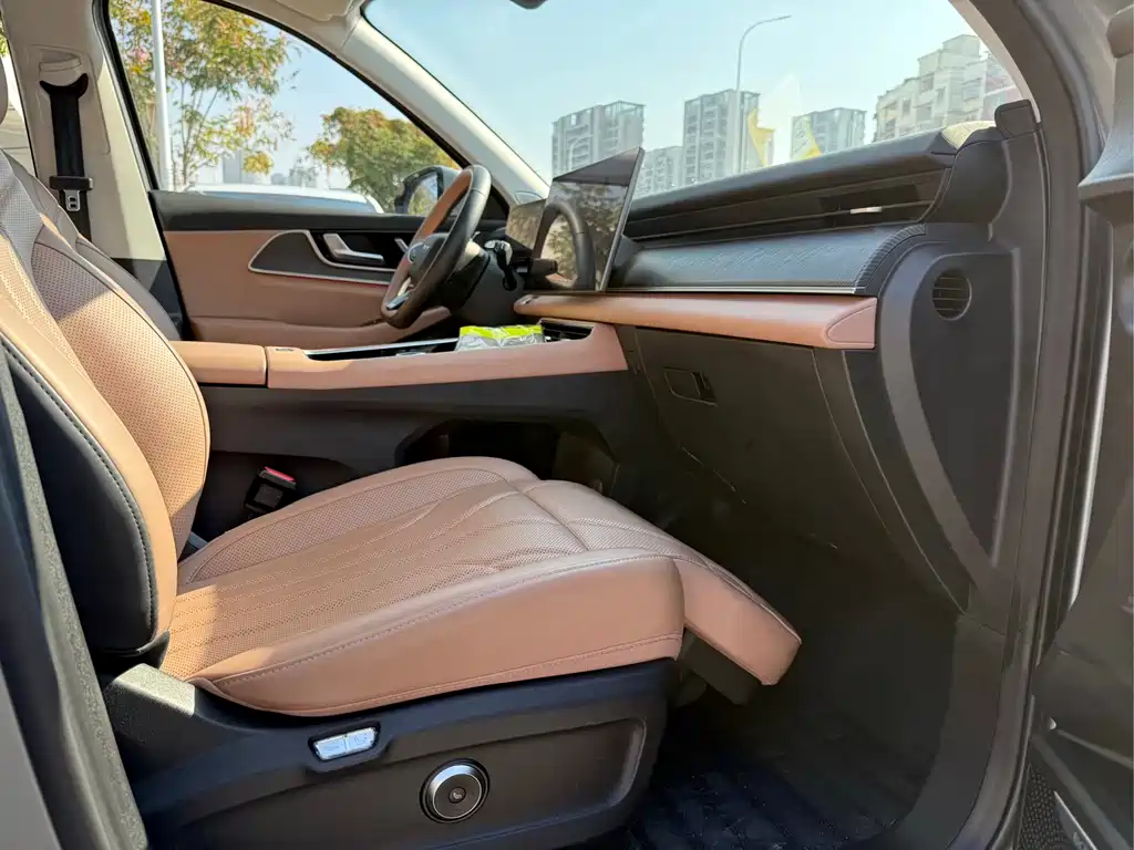 Chery Tiggo 8L 2024 — фото 16