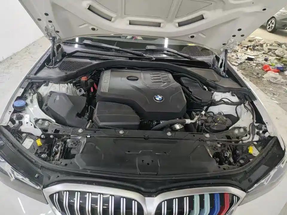 BMW 3 Series 2023 — фото 16