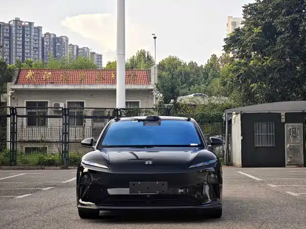 NIO ET5 2022