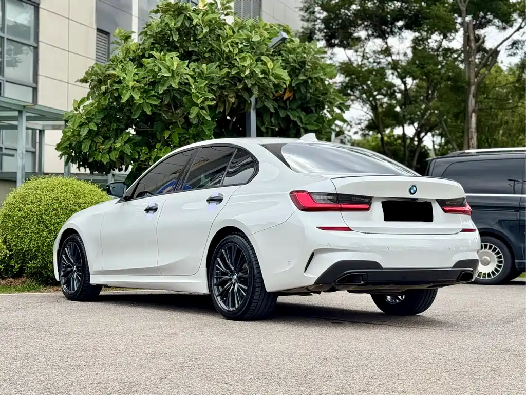 BMW 3 Series 2020