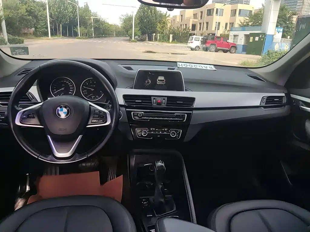 BMW X1 2017 — фото 17