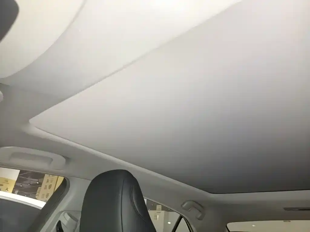 Toyota Camry 2023 — фото 18