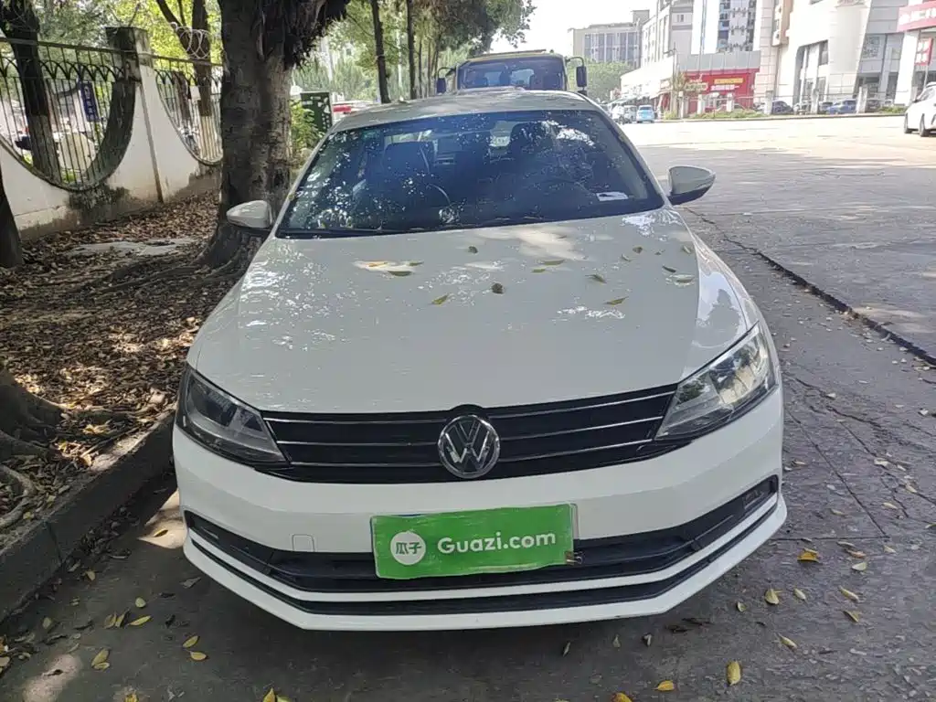 Volkswagen Sagitar 2019