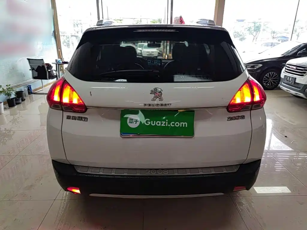 Peugeot 2008 2015