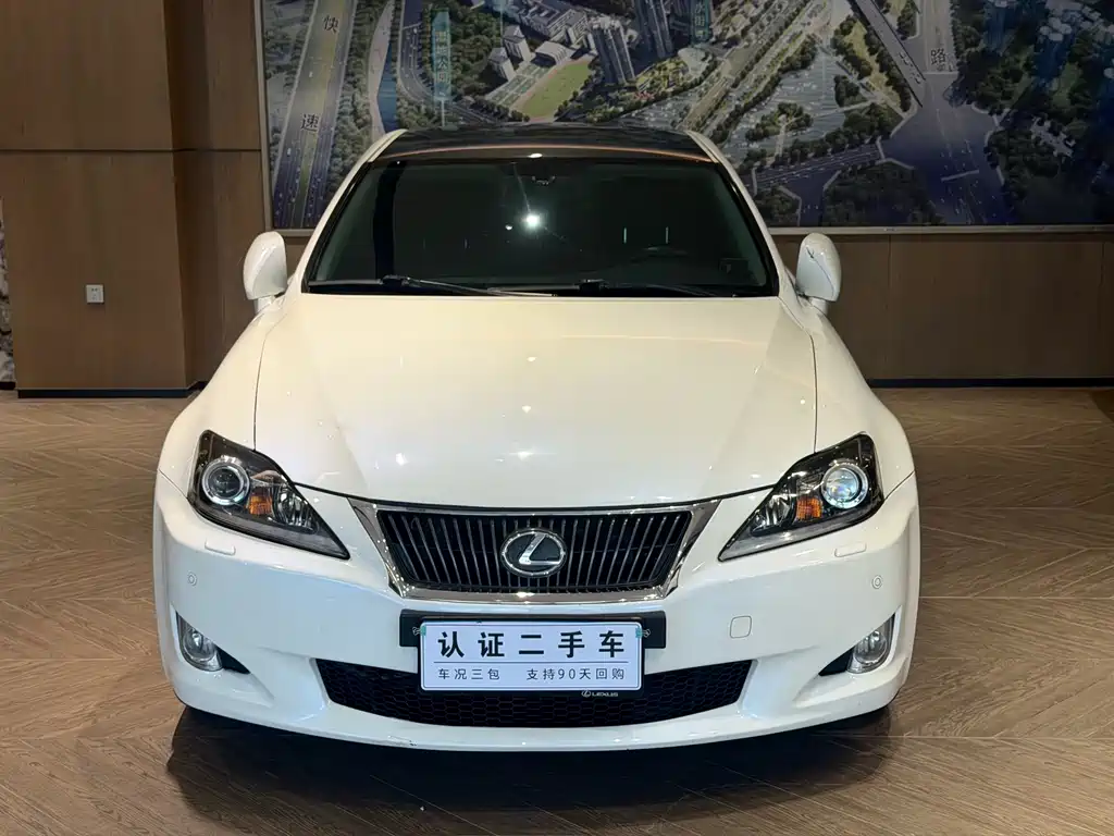Lexus IS 2009