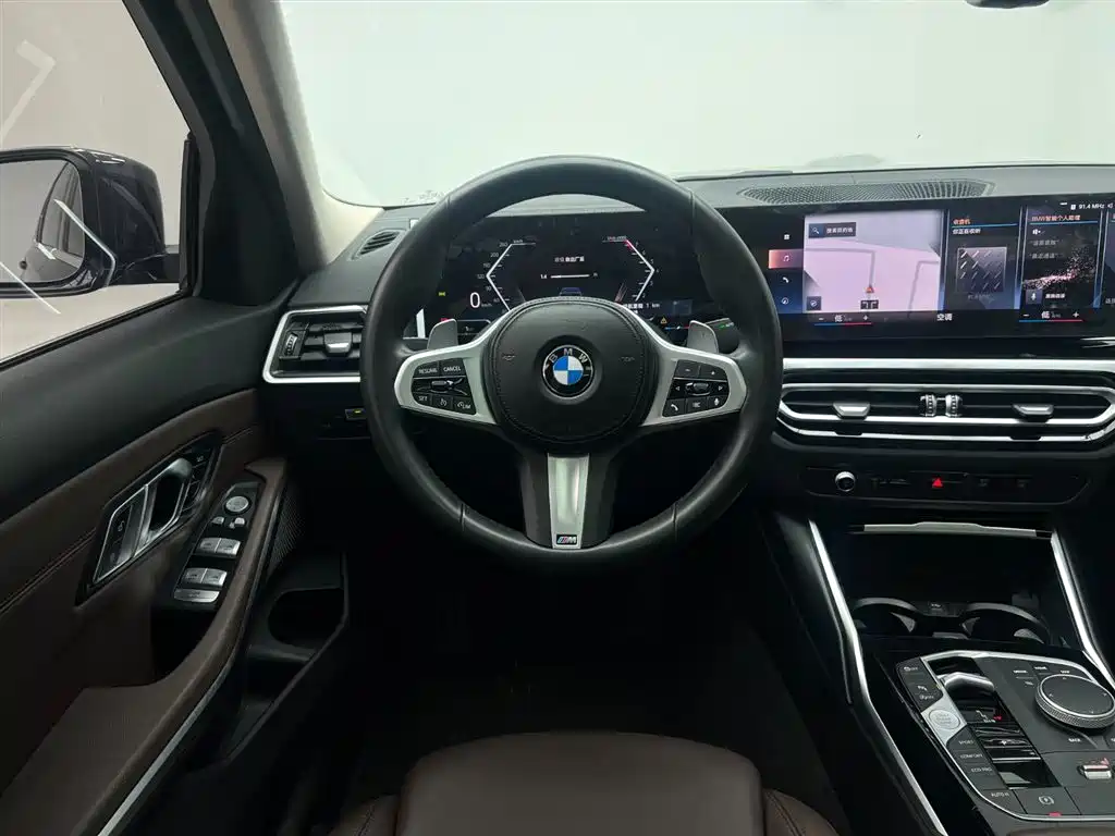 BMW 3 Series 2023 — фото 18