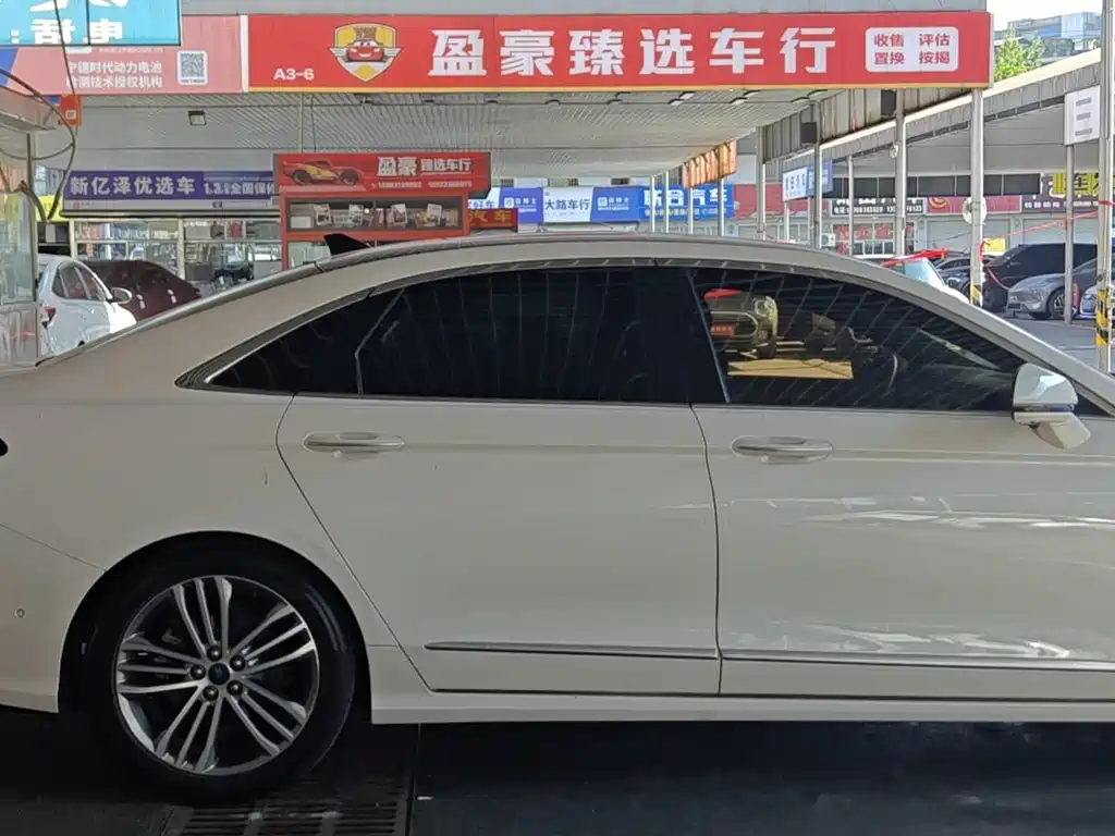 Ford Taurus 2021 — фото 14