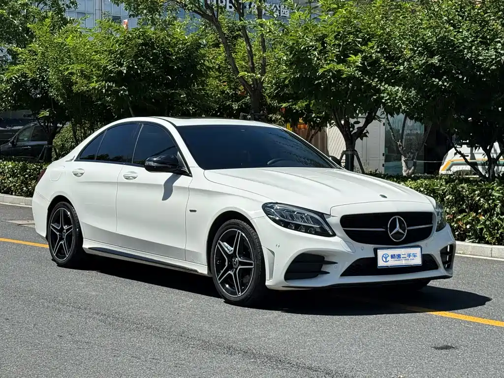 Mercedes-Benz C-Class 2021