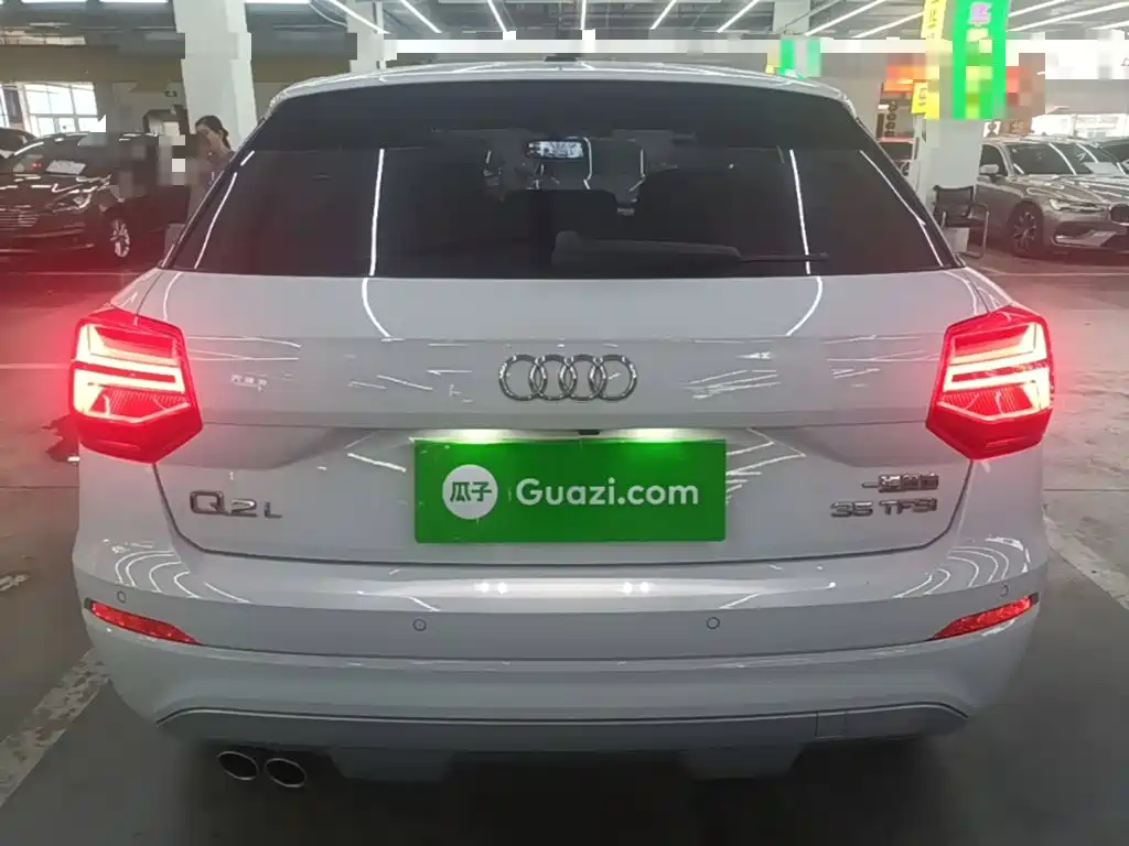 Audi Q2L 2020