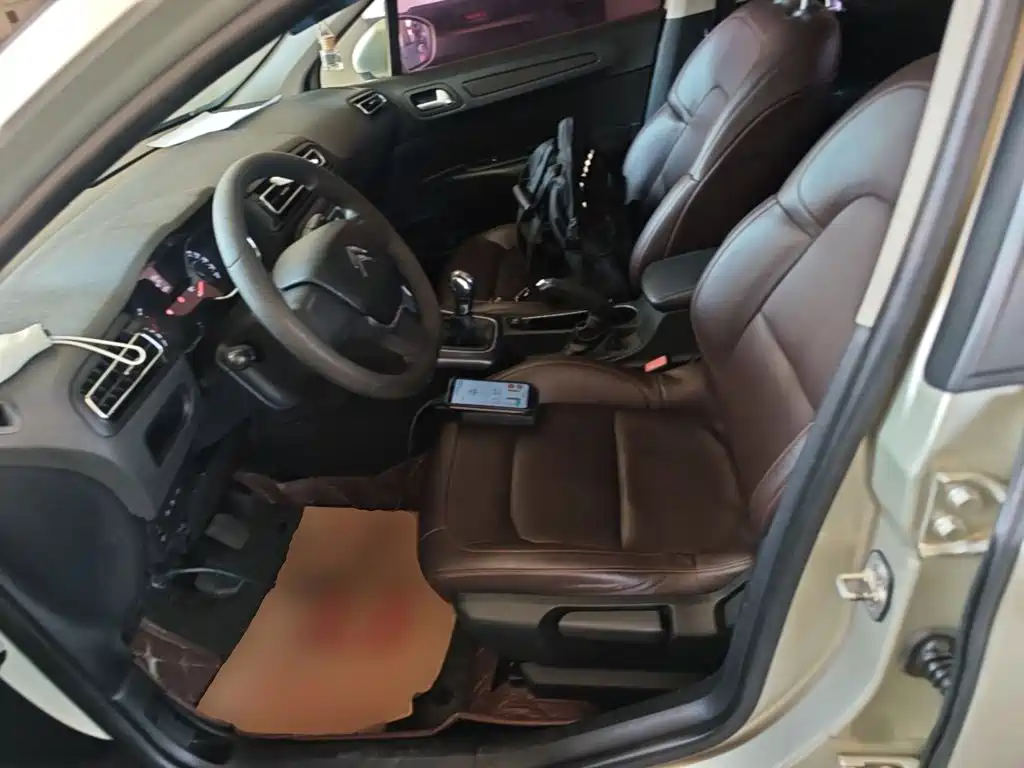 Citroën C4 Sega 2016 — фото 15