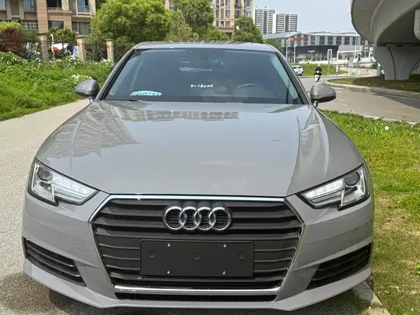 Audi A4L 2017