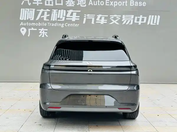 Li Auto L6 2024