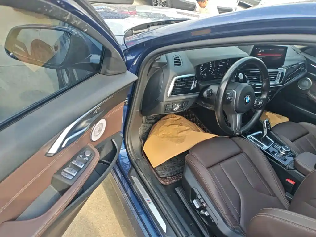 BMW 1 Series 2021 — фото 16