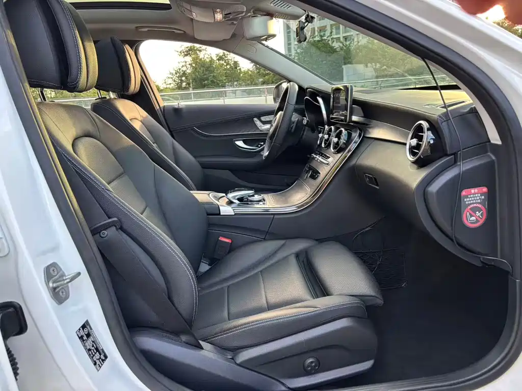 Mercedes-Benz C-Class 2016 — фото 15