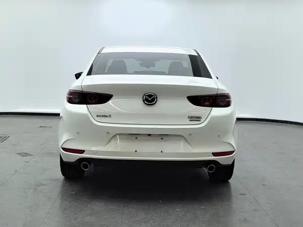 Mazda 3 Axela 2024