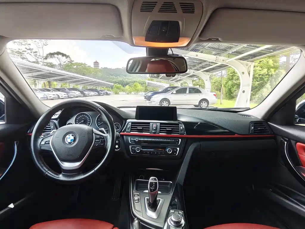 BMW 3 Series 2012 — фото 14