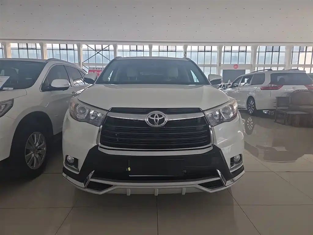 Toyota Highlander 2017 — фото 7