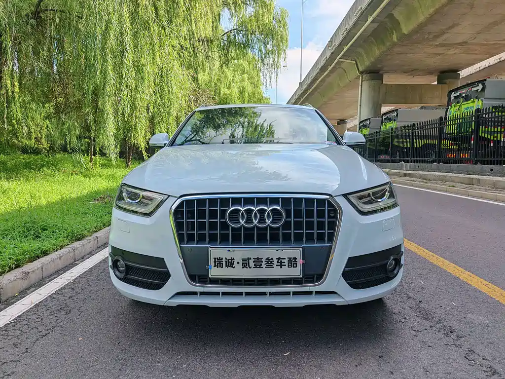 Audi Q3 2015 — фото 2