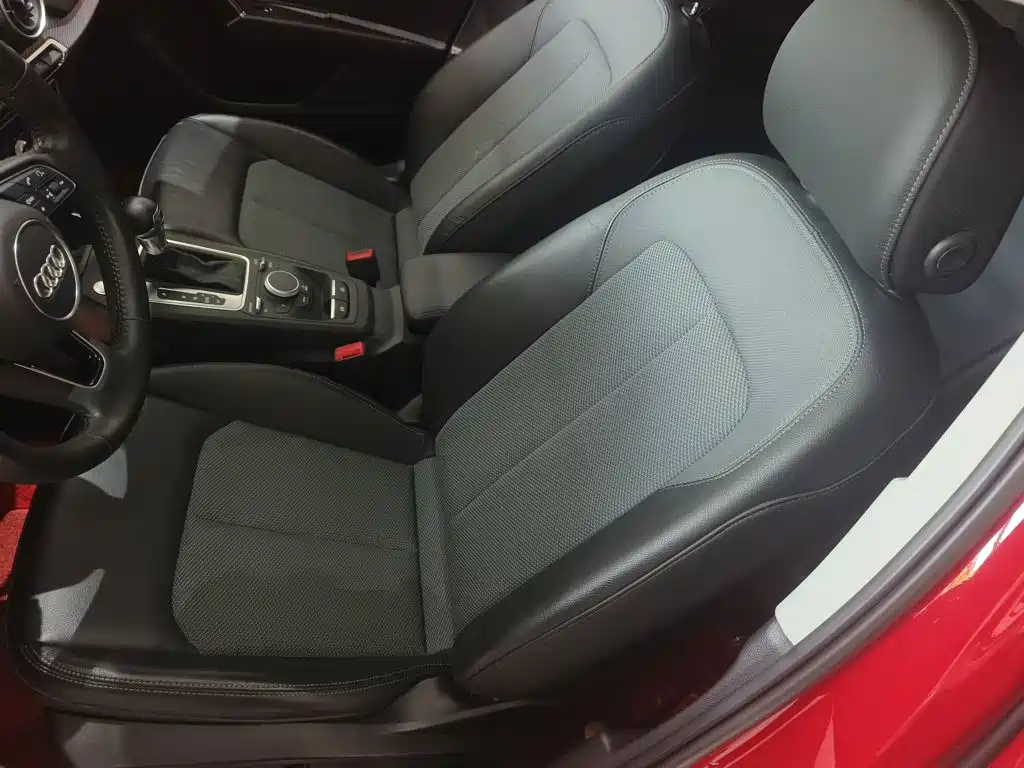 Audi Q2L 2021